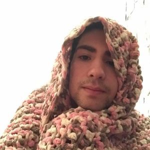 Meet your Posher, Elias